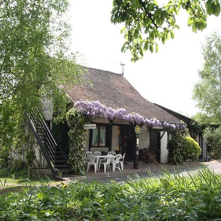 La Marechalerie Bed & Breakfast Monthodon Exterior photo