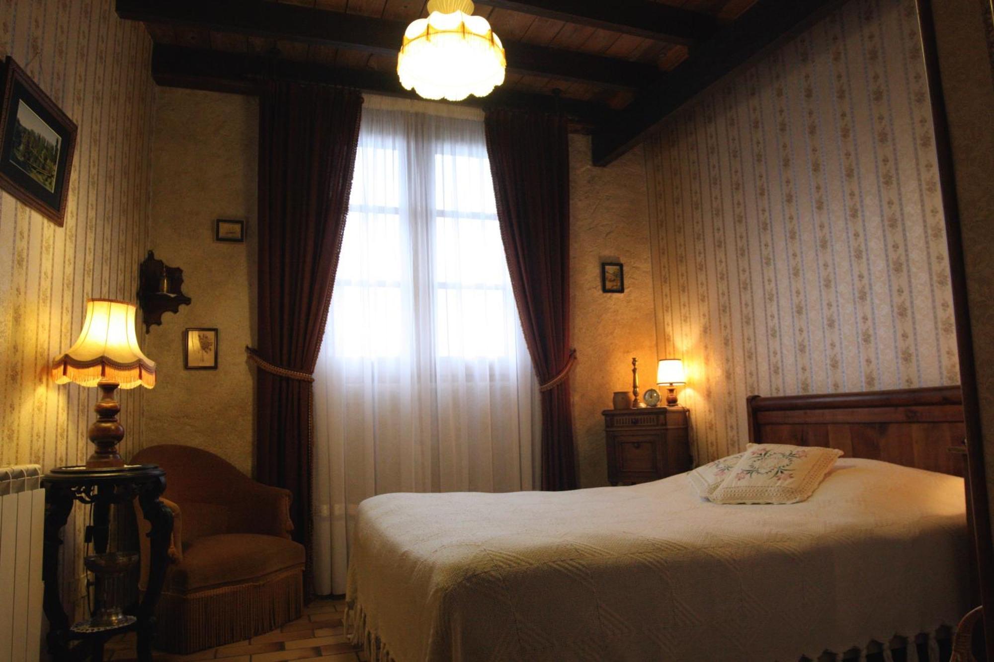 La Marechalerie Bed & Breakfast Monthodon Exterior photo